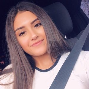 Meet your Posher, Alyssa